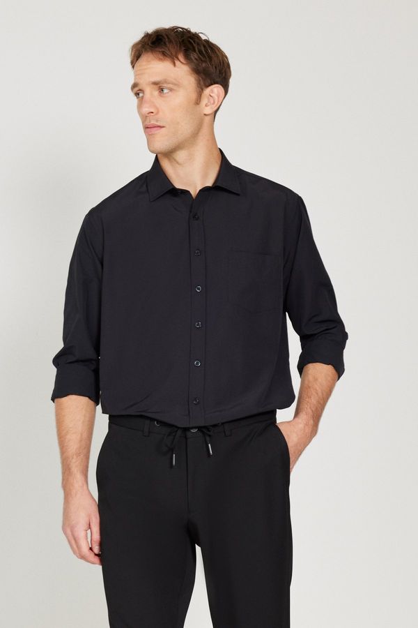 AC&Co / Altınyıldız Classics AC&Co / Altınyıldız Classics Men's Black Easy-Iron Comfort Fit Wide Cut Classic Collar Shirt