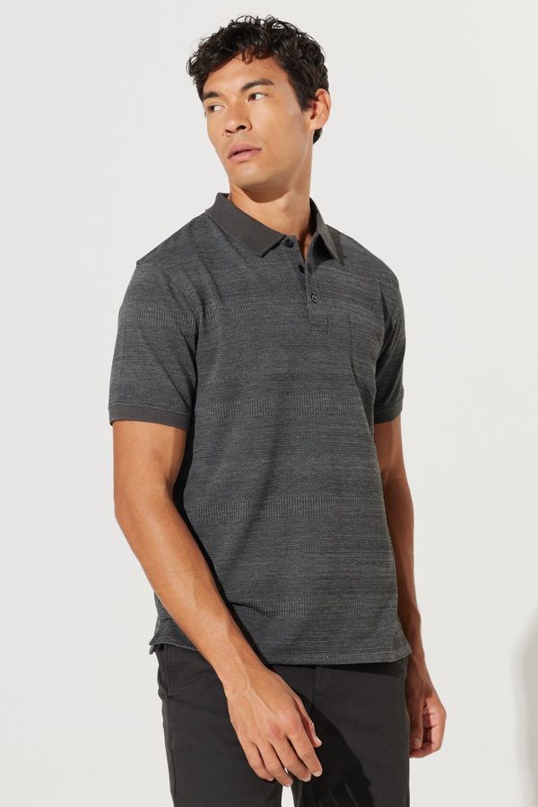 AC&Co / Altınyıldız Classics AC&Co / Altınyıldız Classics Men's Black-Grey Comfort Fit Wide Cut Polo Neck Patterned Short Sleeve T-Shirt