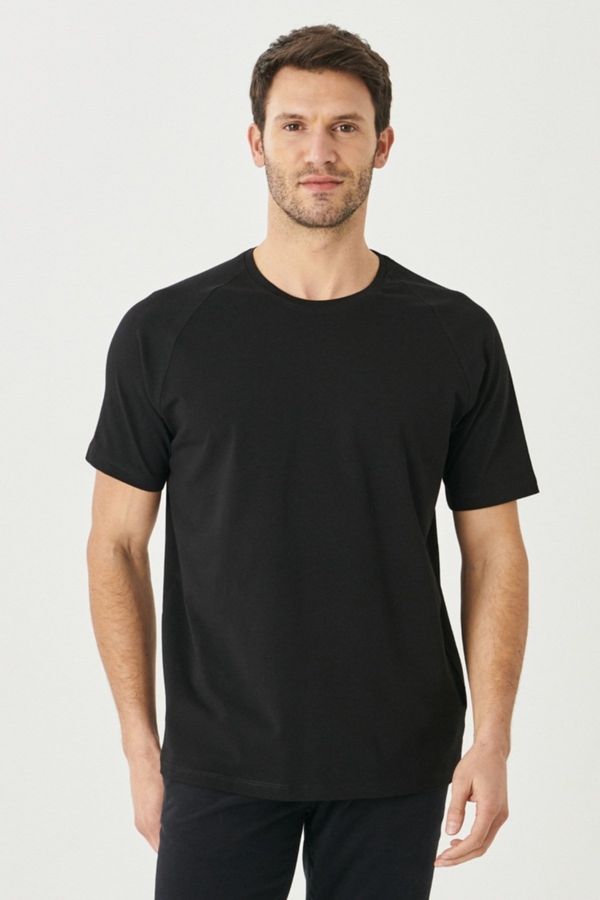AC&Co / Altınyıldız Classics AC&Co / Altınyıldız Classics Men's Black Slim Fit Slim Fit Crew Neck Cotton Flexible T-Shirt