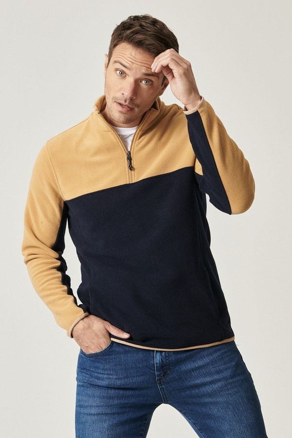 AC&Co / Altınyıldız Classics AC&Co / Altınyıldız Classics Men's Caramel-lilac Standard Fit Normal Cut, Casual Comfortable Two-tone Fleece Sports Sweatshirt.