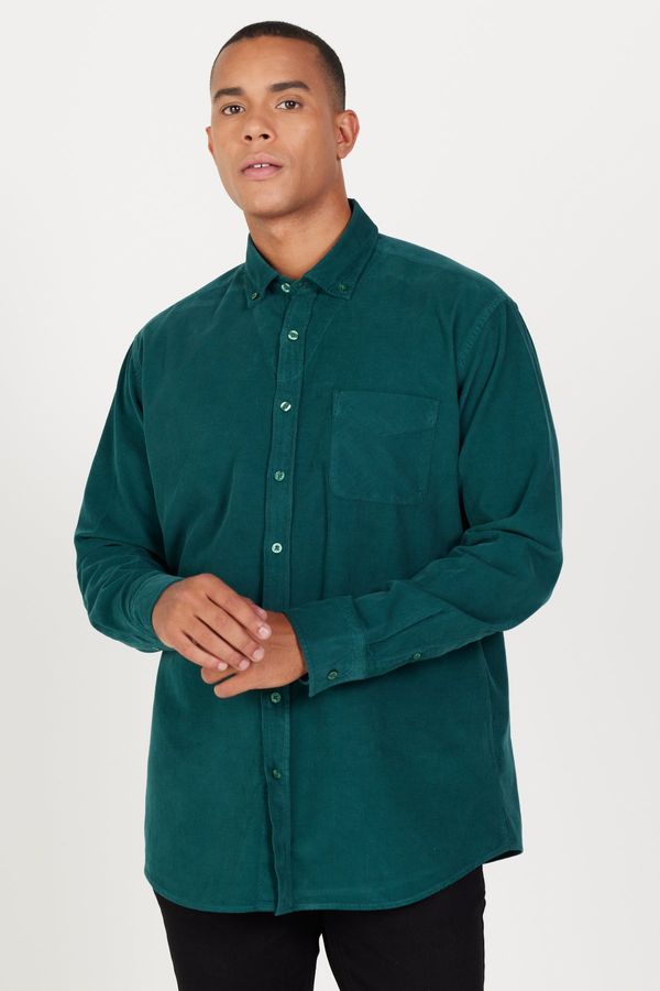 AC&Co / Altınyıldız Classics AC&Co / Altınyıldız Classics Men's Dark Green Comfort Fit Wide-Fit Buttoned Collar Velvet Shirt
