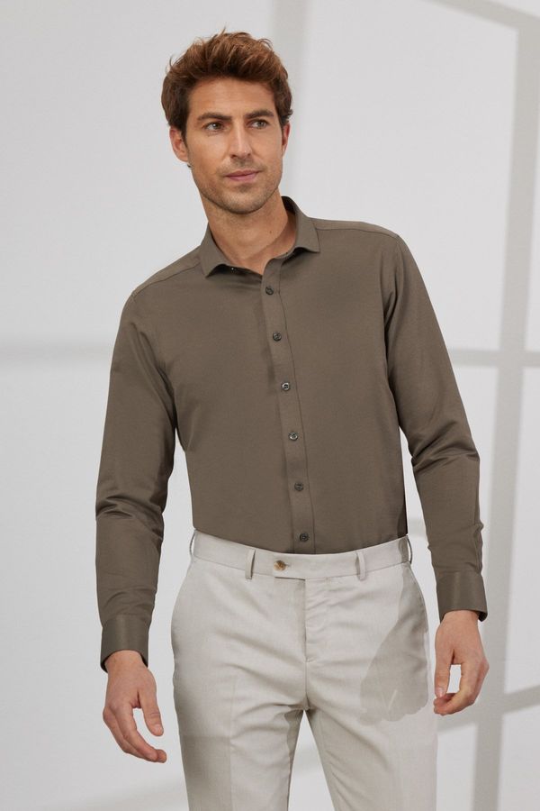 AC&Co / Altınyıldız Classics AC&Co / Altınyıldız Classics Men's Khaki Slim Fit Slim Fit Italian Collar Dobby Shirt.