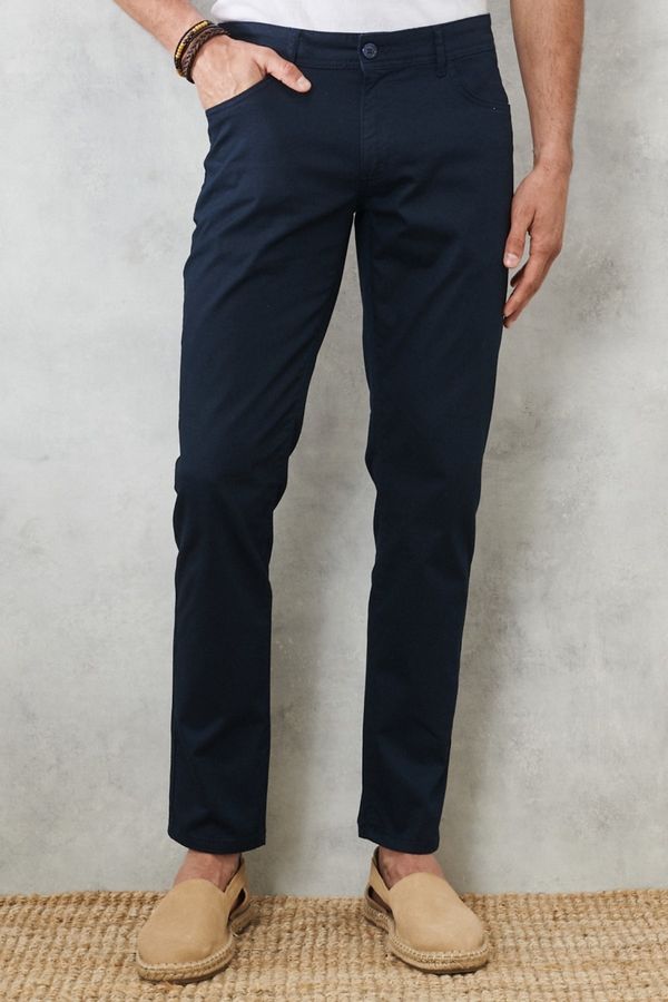 AC&Co / Altınyıldız Classics AC&Co / Altınyıldız Classics Men's Navy Blue Slim Fit Slim Fit 5 Pockets Flexible Chino Trousers.
