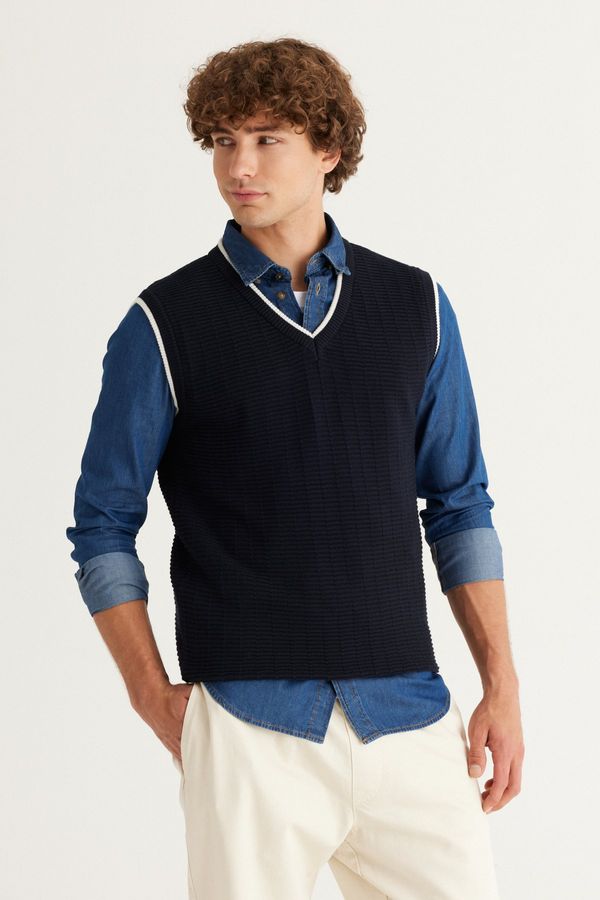 AC&Co / Altınyıldız Classics AC&Co / Altınyıldız Classics Men's Navy Blue Standard Fit Regular Fit V Neck Cotton Knitwear Sweater