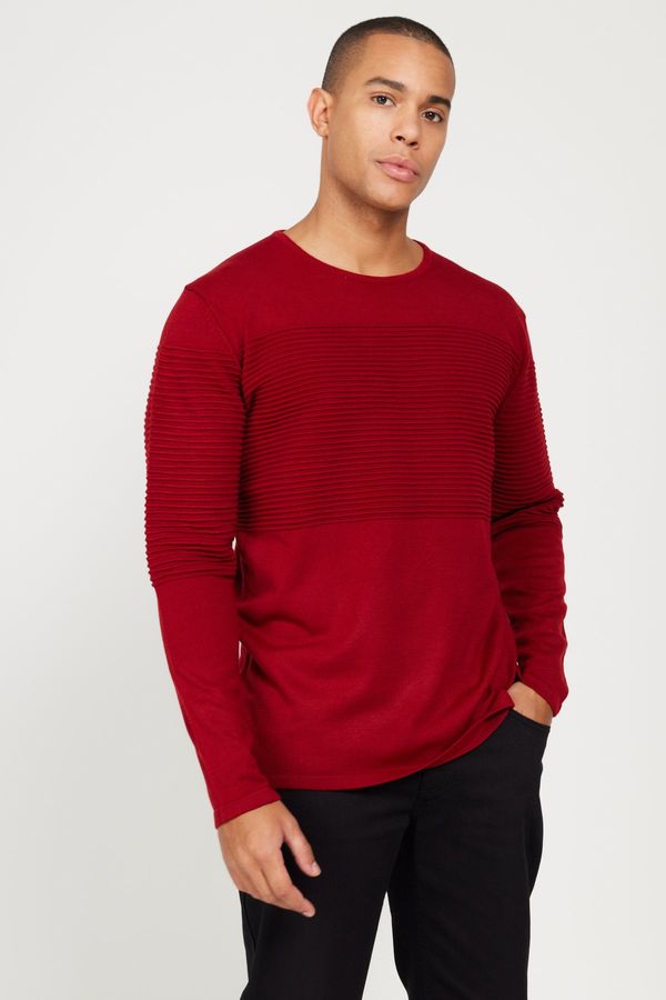 AC&Co / Altınyıldız Classics AC&Co / Altınyıldız Classics Men's Red Anti-pilling and Anti-Pilling Standard Fit Crew Neck Textured Knitwear Sweater.