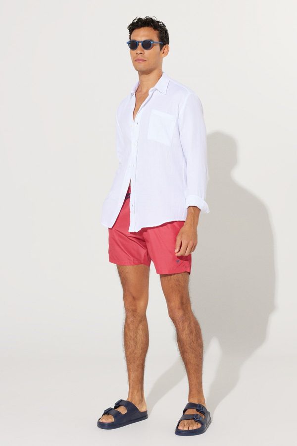 AC&Co / Altınyıldız Classics AC&Co / Altınyıldız Classics Men's Red Standard Fit Normal Cut Quick Dry Side Pockets Patterned Swimwear Marine Shorts.