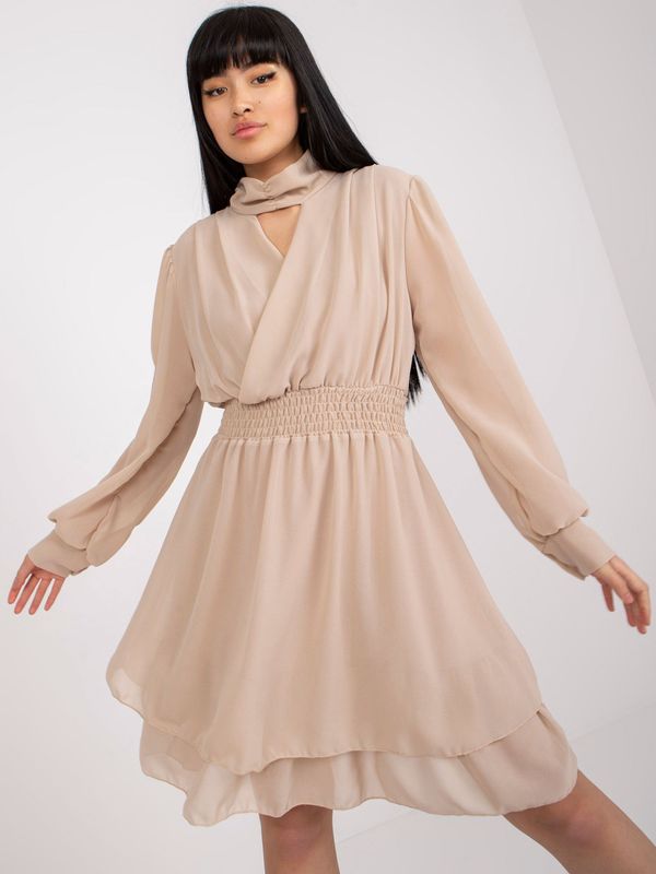 Fashionhunters Airy, beige cocktail dress with mini length OCH BELLA