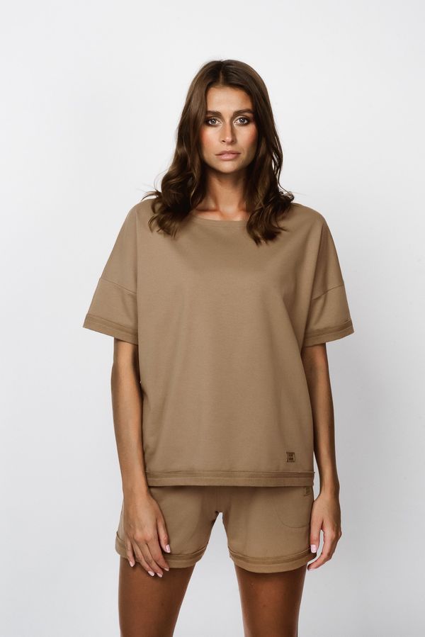 Italian Fashion Alta women's blouse with short sleeves - camel