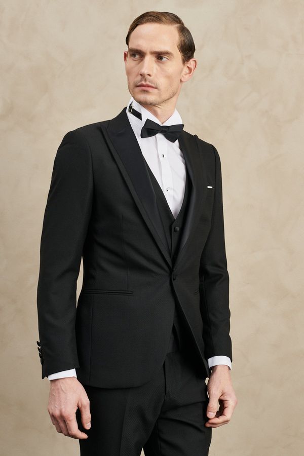 ALTINYILDIZ CLASSICS ALTINYILDIZ CLASSICS Men's Black Slim Fit Slim-Fit Cut Dovetail Collar Patterned Classic Tuxedo Suit.