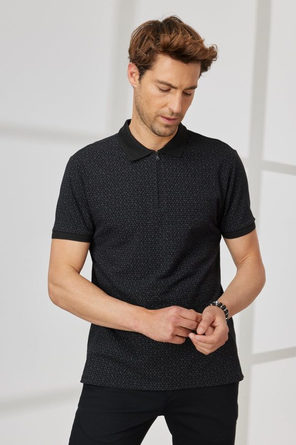ALTINYILDIZ CLASSICS ALTINYILDIZ CLASSICS Men's Black Slim Fit Slim Fit Zipper Collar 100% Cotton Printed T-Shirt.