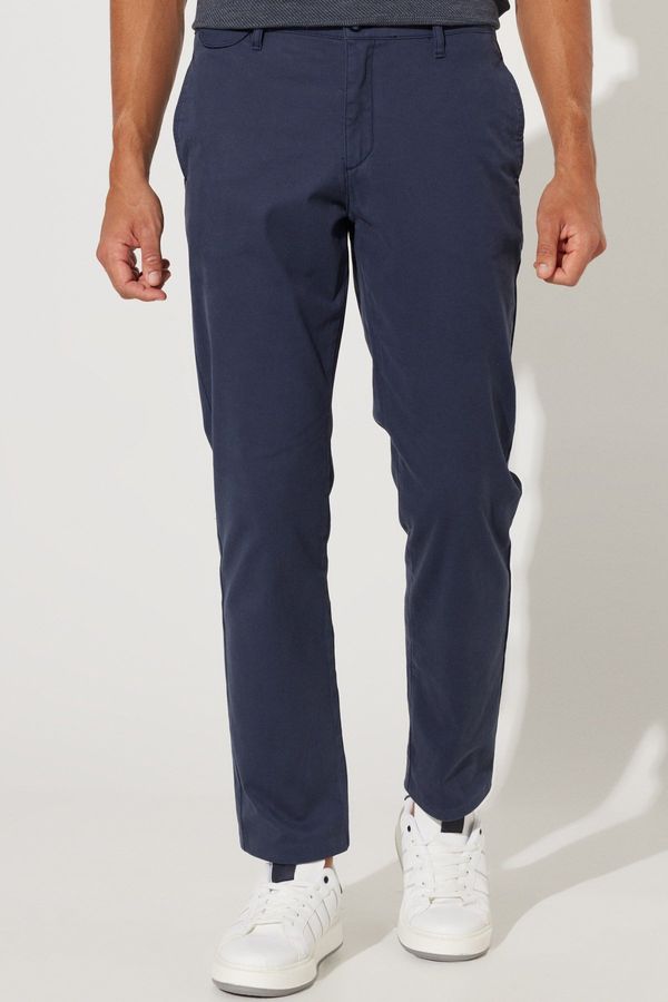 ALTINYILDIZ CLASSICS ALTINYILDIZ CLASSICS Men's Navy Blue Comfort Fit Comfortable Cut Cotton Diagonal Patterned Flexible Trousers.