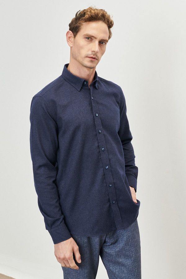 ALTINYILDIZ CLASSICS ALTINYILDIZ CLASSICS Men's Navy Blue Slim Fit Slim Fit Buttoned Collar Flannel Lumberjack Shirt.