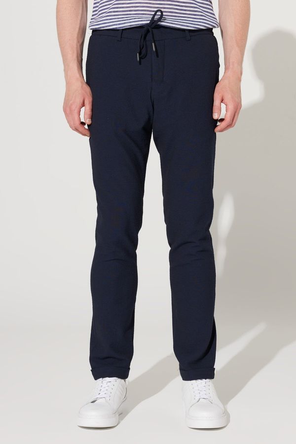 ALTINYILDIZ CLASSICS ALTINYILDIZ CLASSICS Men's Navy Blue Slim Fit Trousers with a Slim Fit See-through Patterned Flexible Tie Waist Trousers.