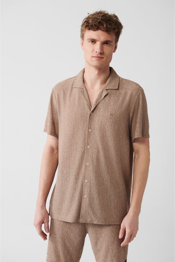 Avva Avva Men's Beige Cuban Collar Knitted Jacquard Easy-Iron Short Sleeve Standard Fit Regular Cut Shirt