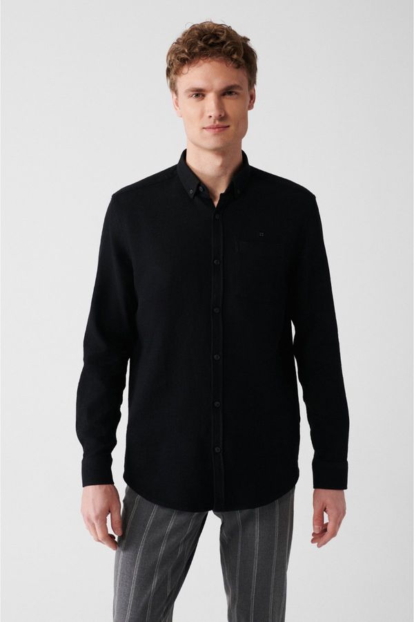 Avva Avva Men's Black 100% Cotton Buttoned Collar Pocket Regular Fit Shirt