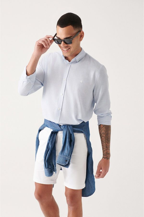 Avva Avva Men's Blue Easy-Iron Button Collar Textured Cotton Standard Fit Regular Cut Shirt
