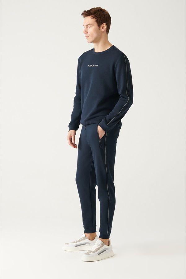 Avva Avva Men's Navy Blue Lace-up Elastic Cotton Breathable Standard Fit Regular Cut Jogger Sweatpants