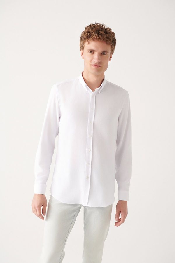 Avva Avva Men's White Button Collar Textured Cotton Slim Fit Slim Fit Shirt