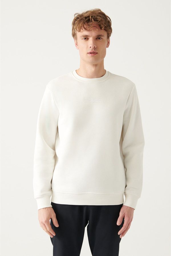 Avva Avva Men's White Crew Neck Printed Regular Fit Sweatshirt
