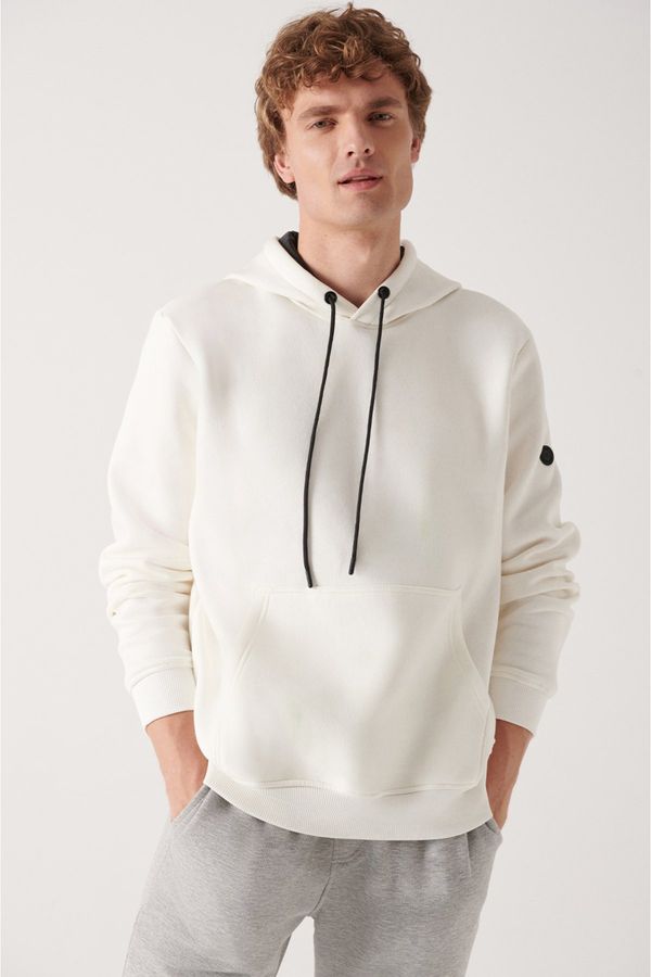 Avva Avva Men's White Hood Flock Printed 3 Thread Inner Fleece Standard Fit Regular Fit Sweatshirt