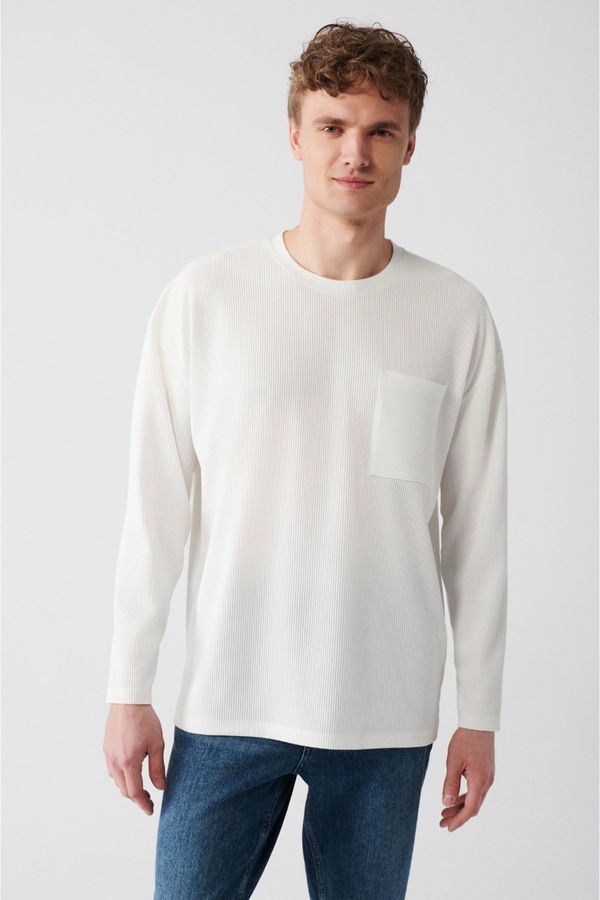 Avva Avva Men's White Oversized Anti-iron Jacquard Long Sleeved T-shirt with Pocket