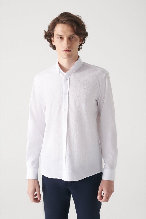 Avva Avva Men's White Seersucker Buttoned Collar Comfort Fit Relaxed Cut Shirt