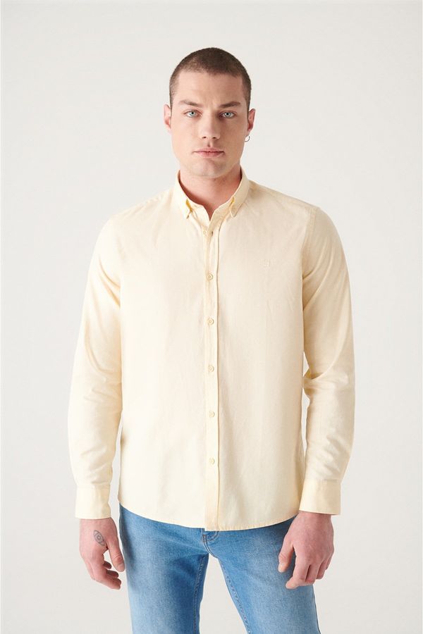 Avva Avva Men's Yellow Oxford 100% Cotton Standard Fit Regular Cut Shirt