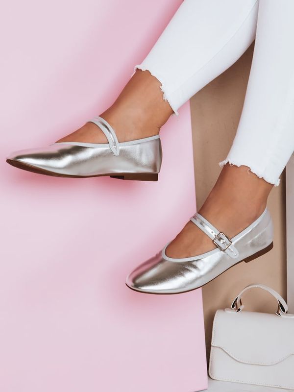 DStreet Baleriny damskie zapinane ELLICAN srebrne Dstreet