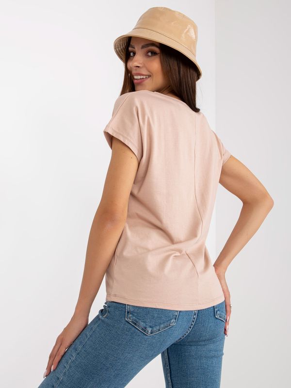 Fashionhunters Basic beige women's T-shirt with V-neck