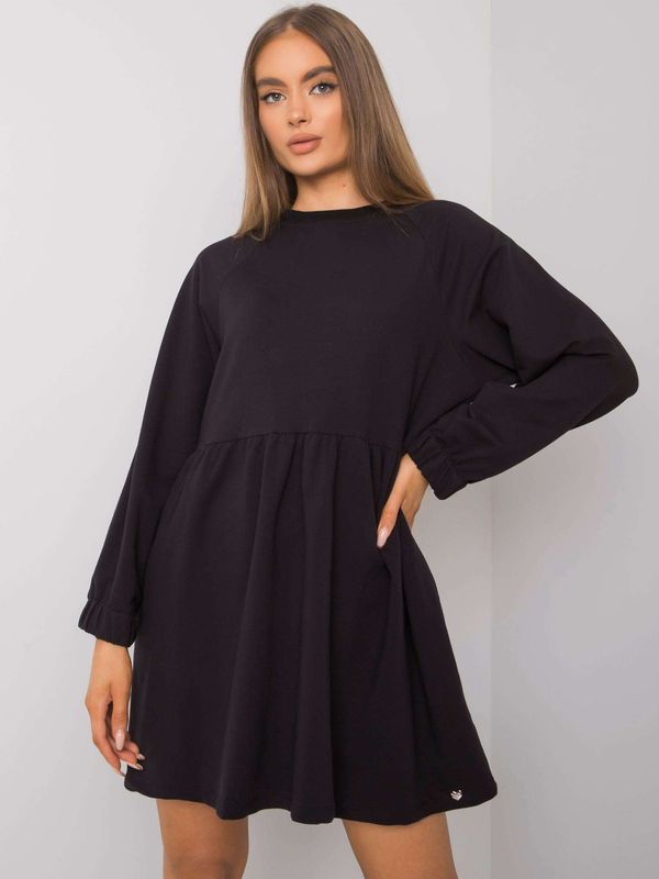 Fashionhunters Basic black dress with long sleeves