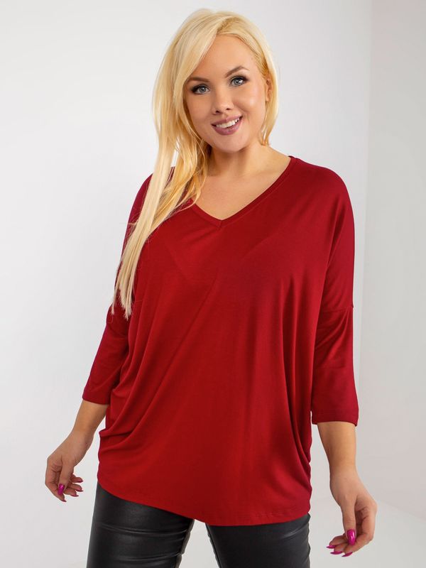 Fashionhunters Basic burgundy plus size viscose blouse for everyday wear