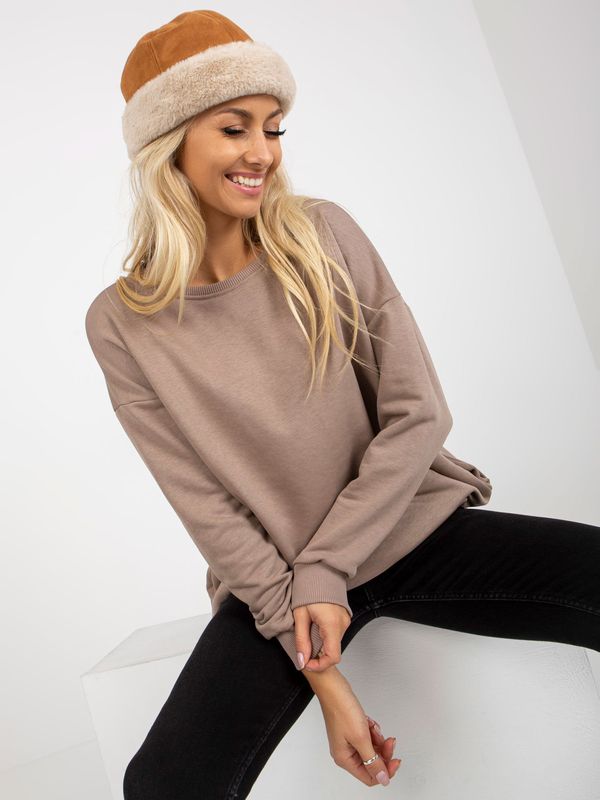 Fashionhunters Basic dark beige long sweatshirt with pockets