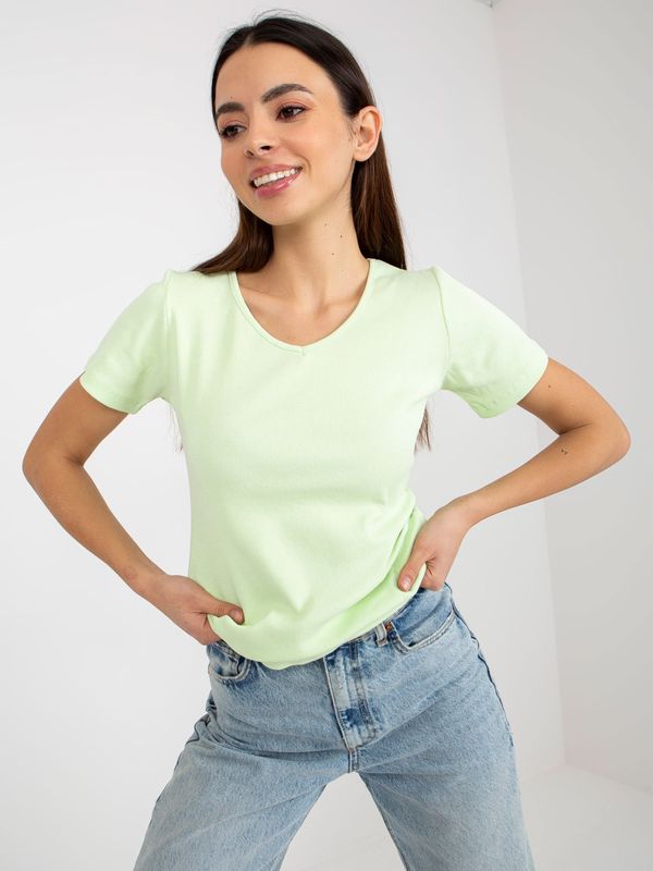 Fashionhunters Basic lime green ribbed blouse with short sleeves