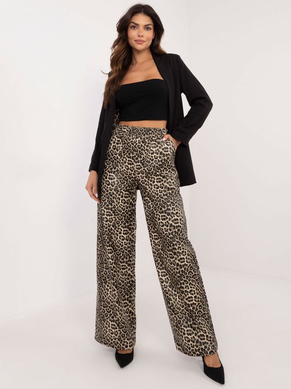 Fashionhunters Beige and black patterned eco-leather trousers