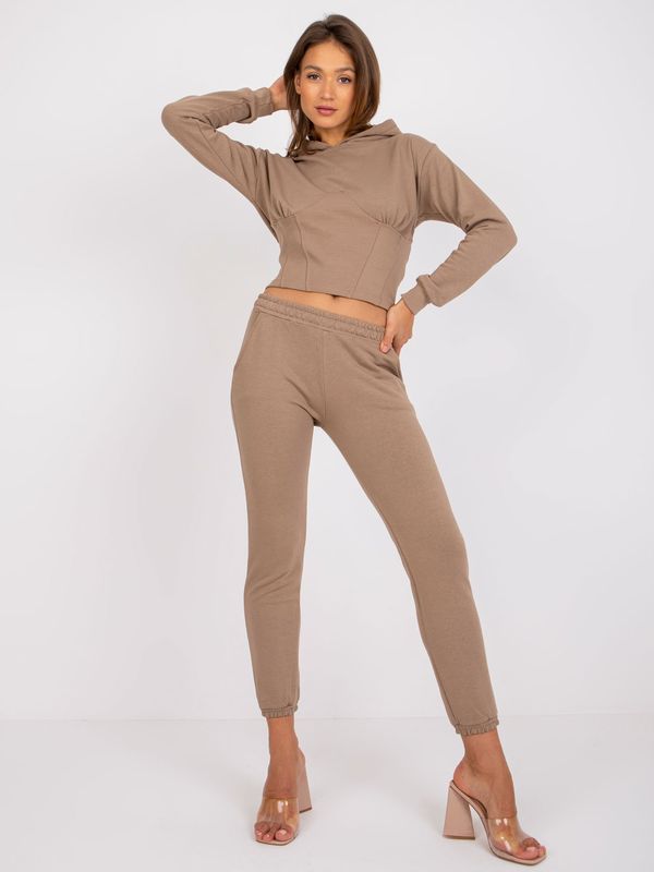 Fashionhunters Beige tracksuit with Neele trousers