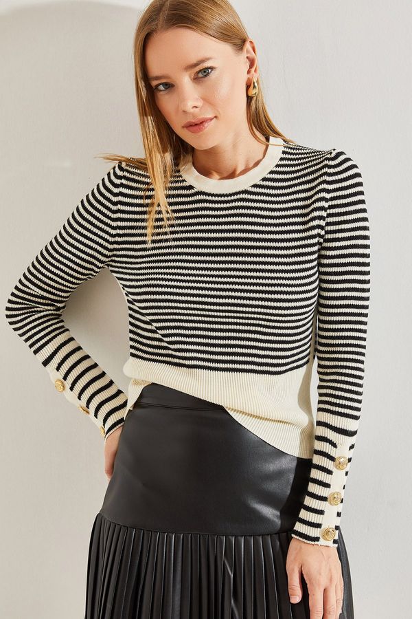 Bianco Lucci Bianco Lucci Women's Buttoned Sleeve Striped Knitwear Sweater