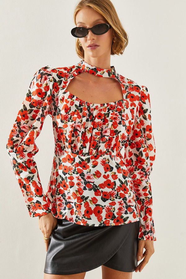 Bianco Lucci Bianco Lucci Women's Collar Detailed Floral Patterned Blouse 21275