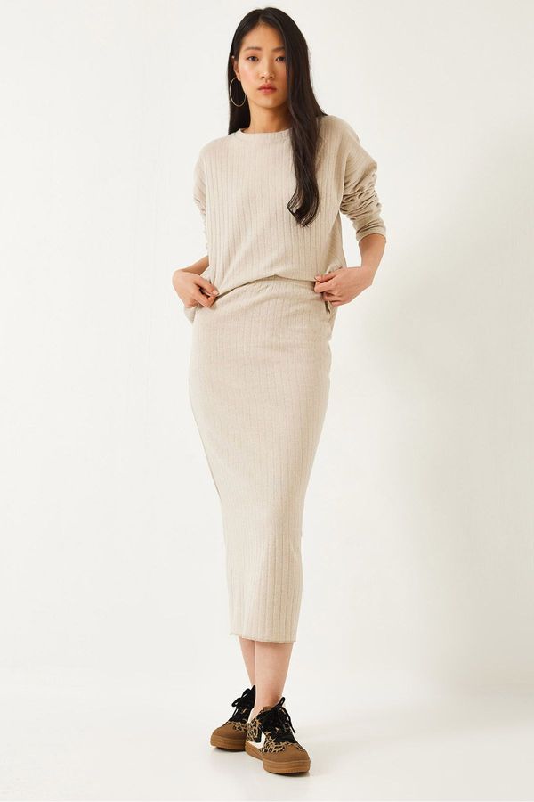 Bianco Lucci Bianco Lucci Women's Crew Neck Long Sleeve Skirt Bottom Top Suit 0182