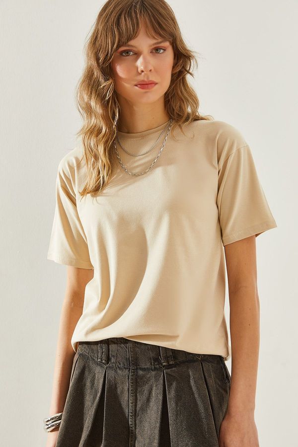 Bianco Lucci Bianco Lucci Women's Crew Neck Short Sleeve Basic T-Shirt