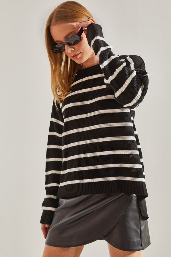 Bianco Lucci Bianco Lucci Women's Crew Neck Striped Knitwear Sweater