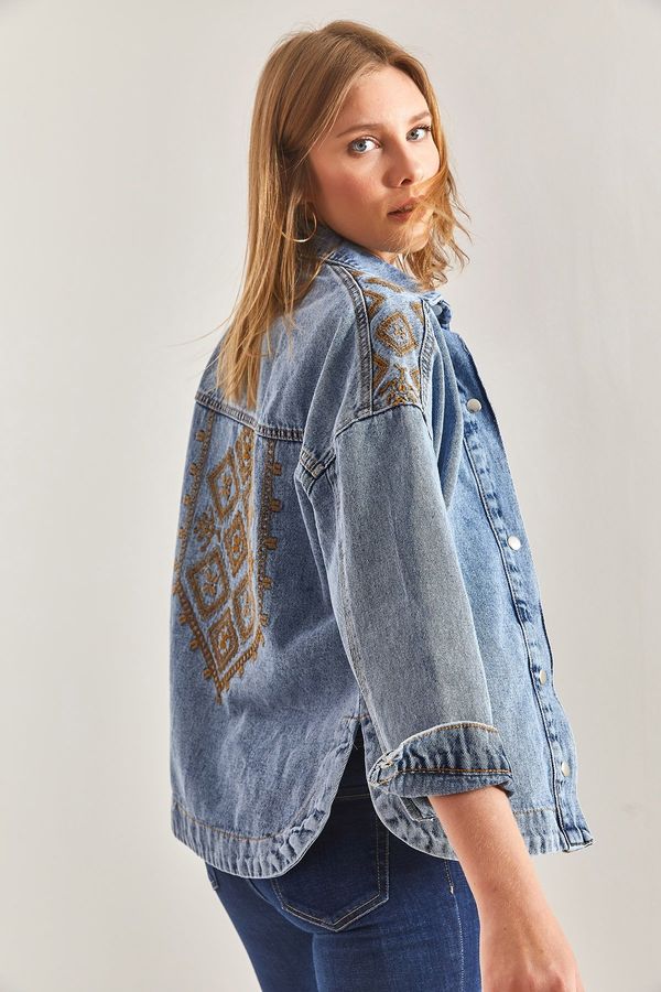 Bianco Lucci Bianco Lucci Women's Embroidered Denim Jacket