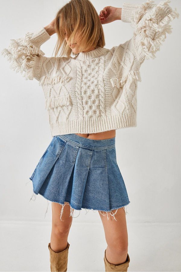 Bianco Lucci Bianco Lucci Women's Hair Braided Fringed Knitwear Sweater