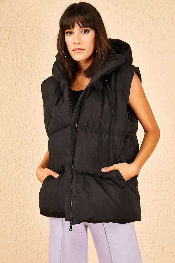 Bianco Lucci Bianco Lucci Women's Hooded Sleeveless Puffer Vest with Pockets