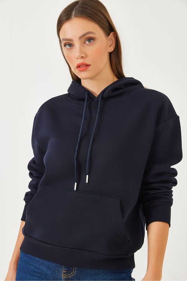 Bianco Lucci Bianco Lucci Women's Kangaroo Pocket Sweatshirt MBHS012