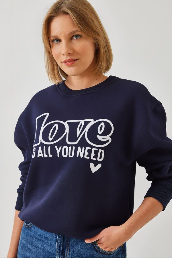 Bianco Lucci Bianco Lucci Women's Loose Cut Round Neck Sweatshirt MBHS022