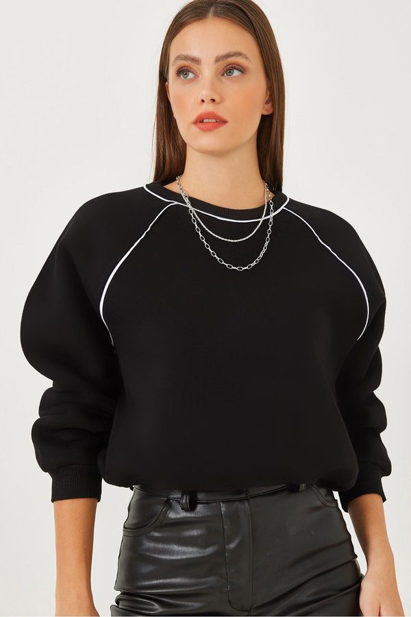 Bianco Lucci Bianco Lucci Women's Piping Detailed Three Thread Raised Sweatshirt