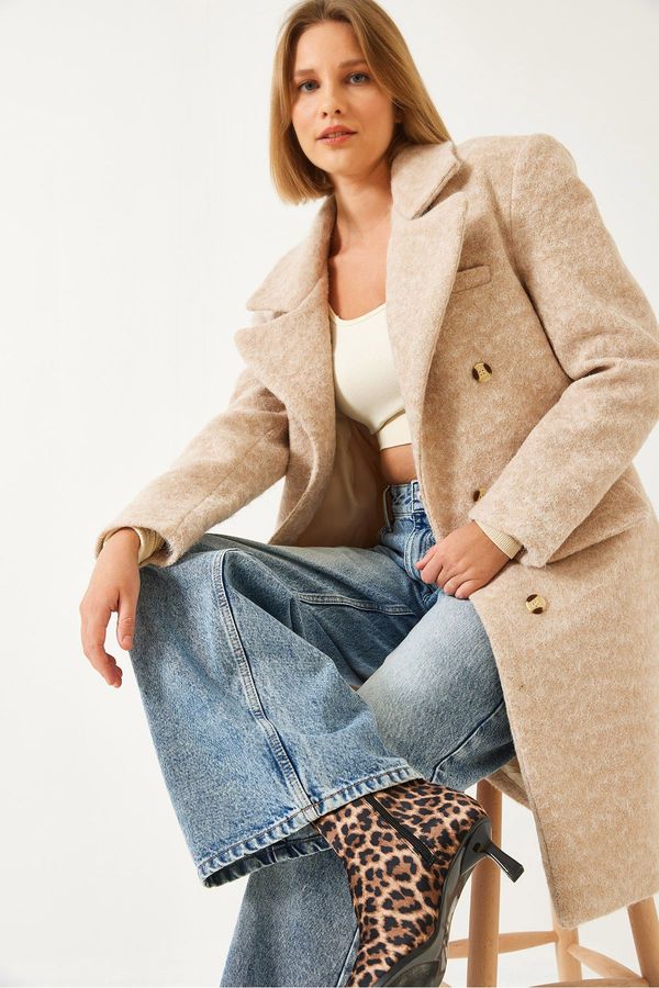 Bianco Lucci Bianco Lucci Women's Six Buttoned Pocket Stamp Coat