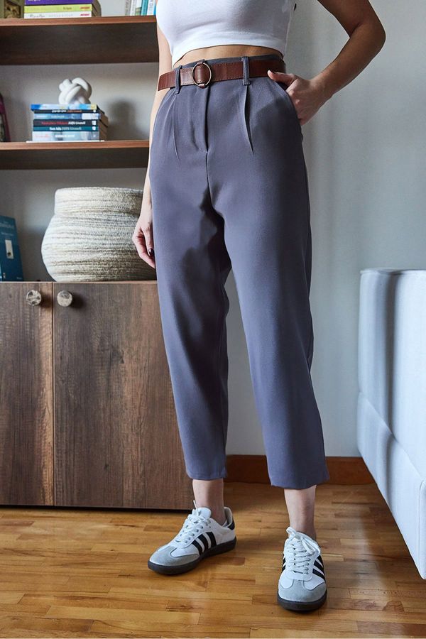 Bianco Lucci Bianco Lucci Women's Skinny Leg Pleated Belted Seasonal Fabric Trousers 2398