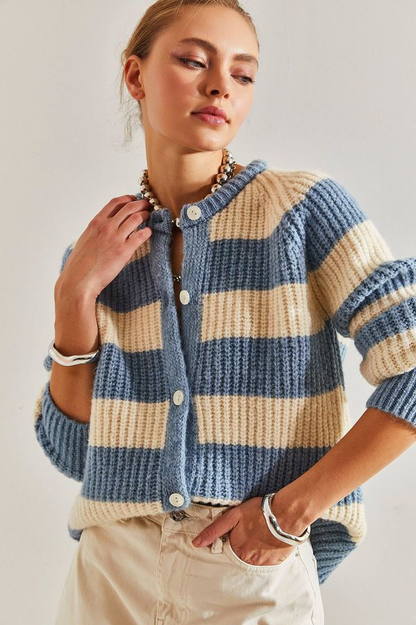 Bianco Lucci Bianco Lucci Women's Striped Buttoned Knitwear Cardigan