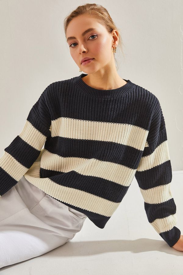 Bianco Lucci Bianco Lucci Women's Striped Knitwear Sweater